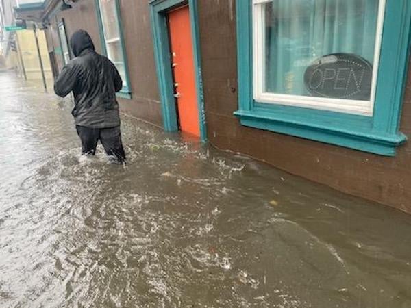 Flood, Mudslide Threats Prompt Evacuations Along California Coast