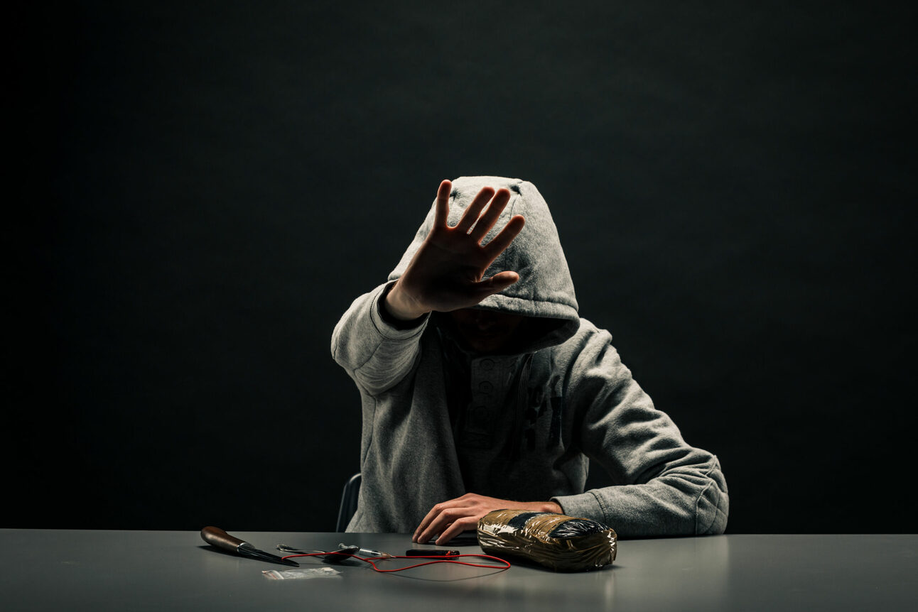 I Co-Signed a $1,200 Loan to Aid My Best Friend’s Heroin Addiction