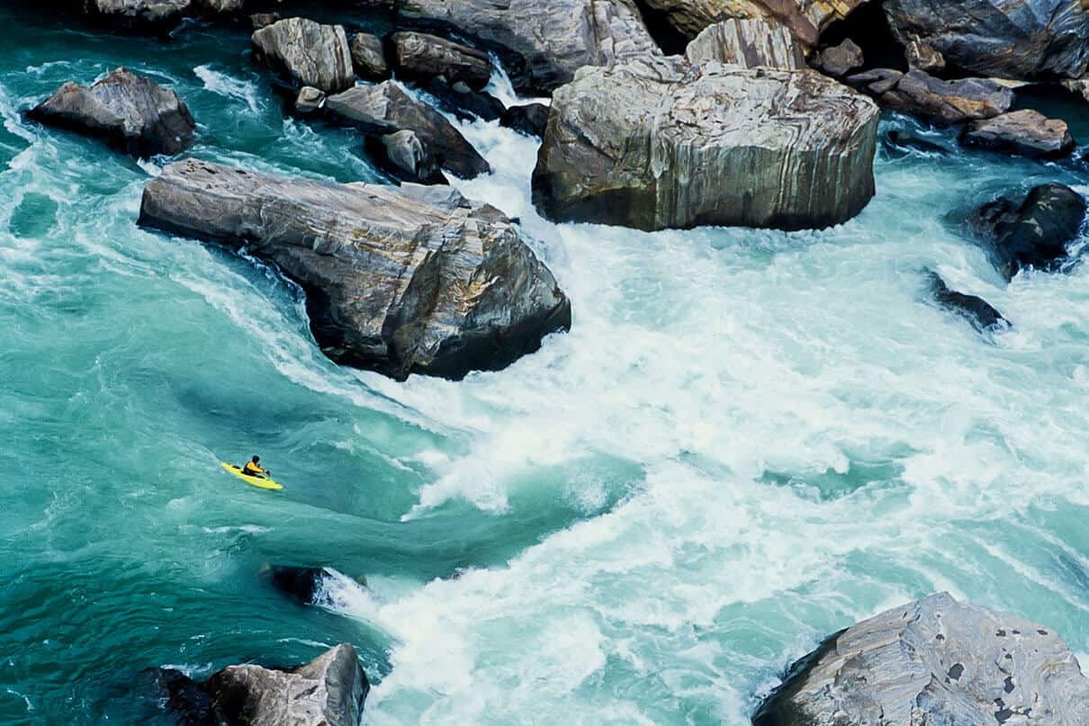 March 31, 2026🧊 Paddling With Icebergs (Video) • Greatest Whitewater Descents • 🧭 5 Best Compasses 