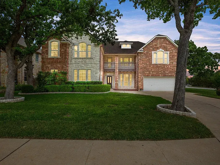 Backyard Bliss Meets Greenbelt Privacy in This One-of-a-Kind Buttercup Creek Beauty