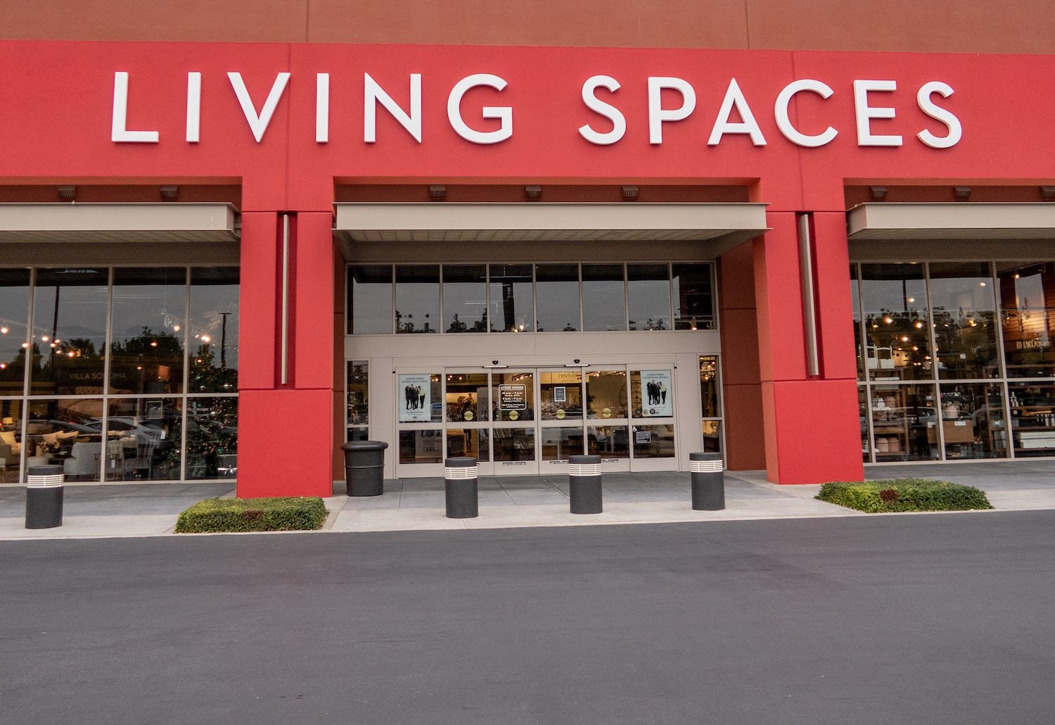 Furniture showroom chain envisioned on Tyvola