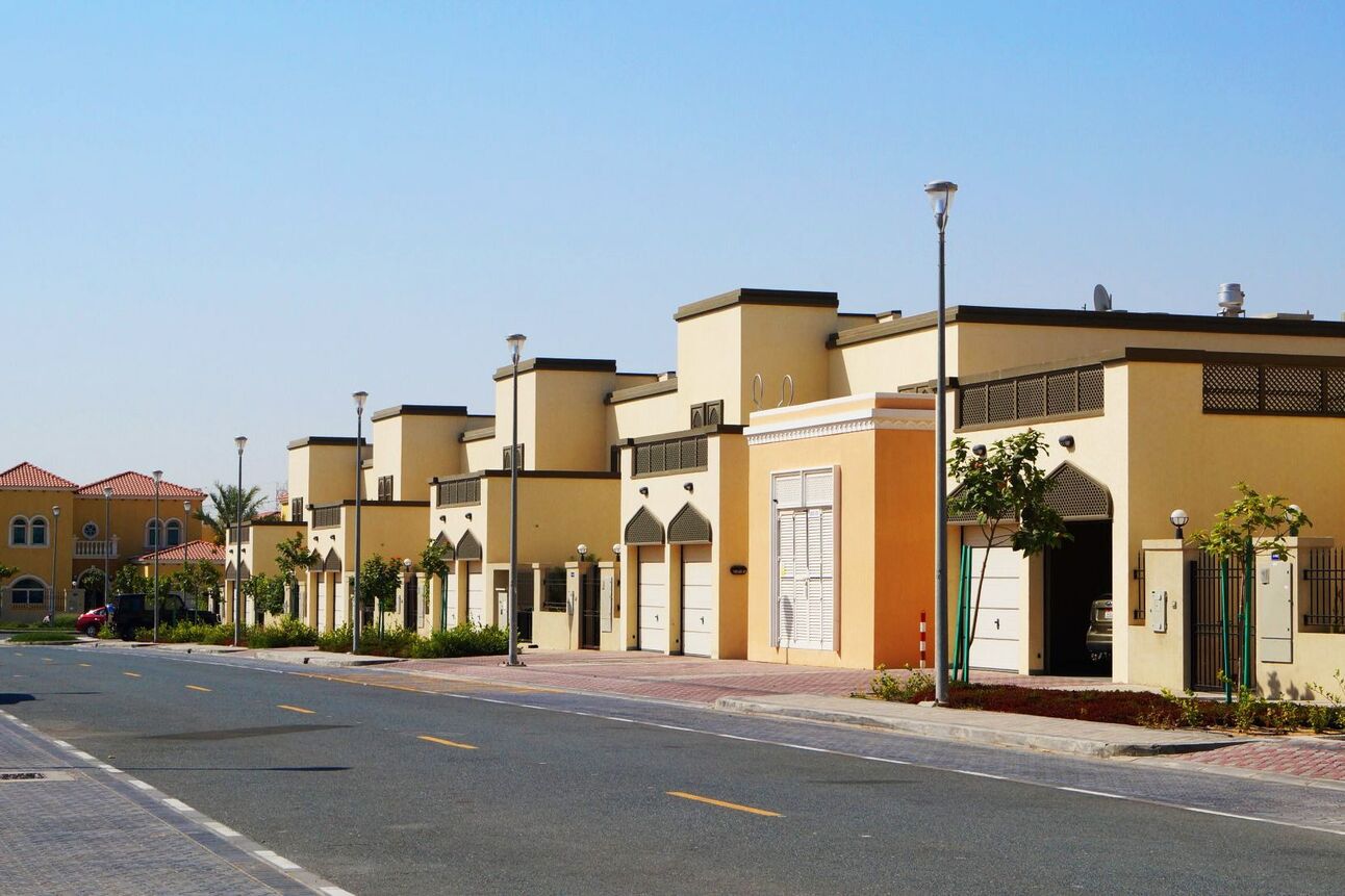 Is Jumeirah Park the Best Place to Buy a Villa in Dubai? Here’s What Investors Need to Know