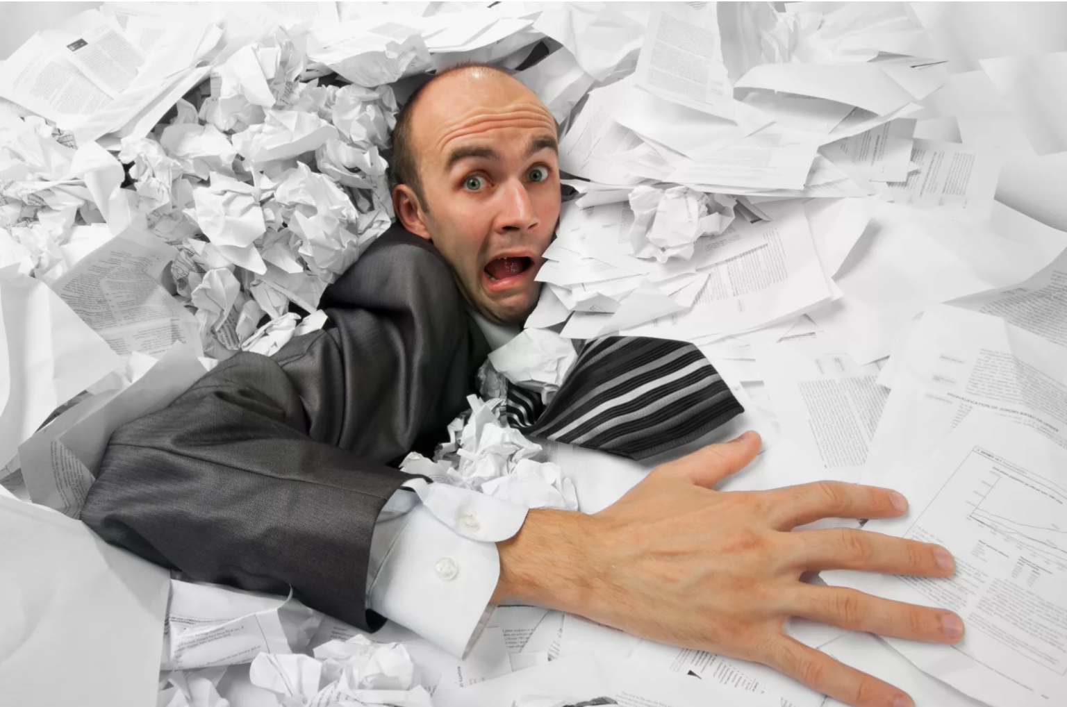 Why Dutch SMBs Are Drowning in Manual Financial Processes (Dutch: Waarom Nederlandse MKB's Verdrinken in Handmatige Financiële Processen)