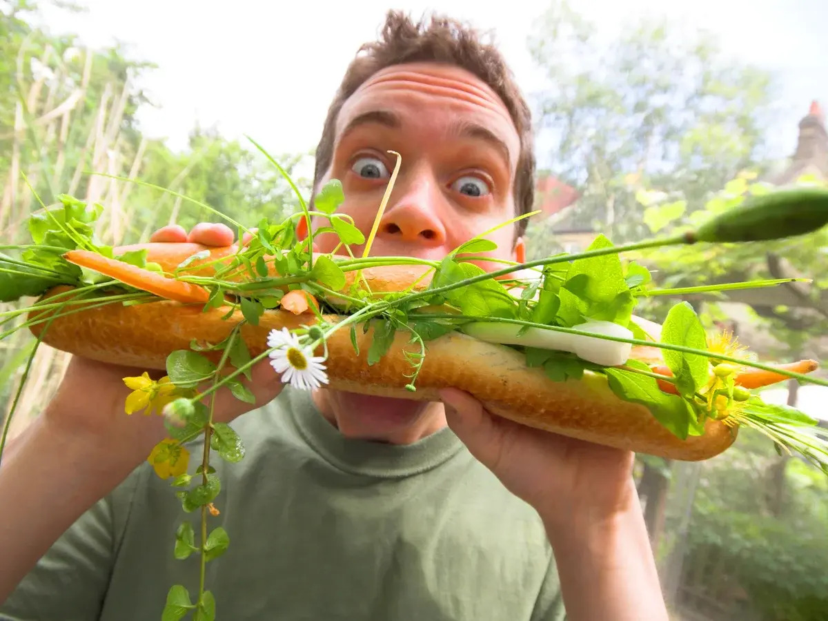 WHY VEGANISM FEELS AGGRESSIVE IN NEW YORK EVEN WHEN NO ONE IS YELLING