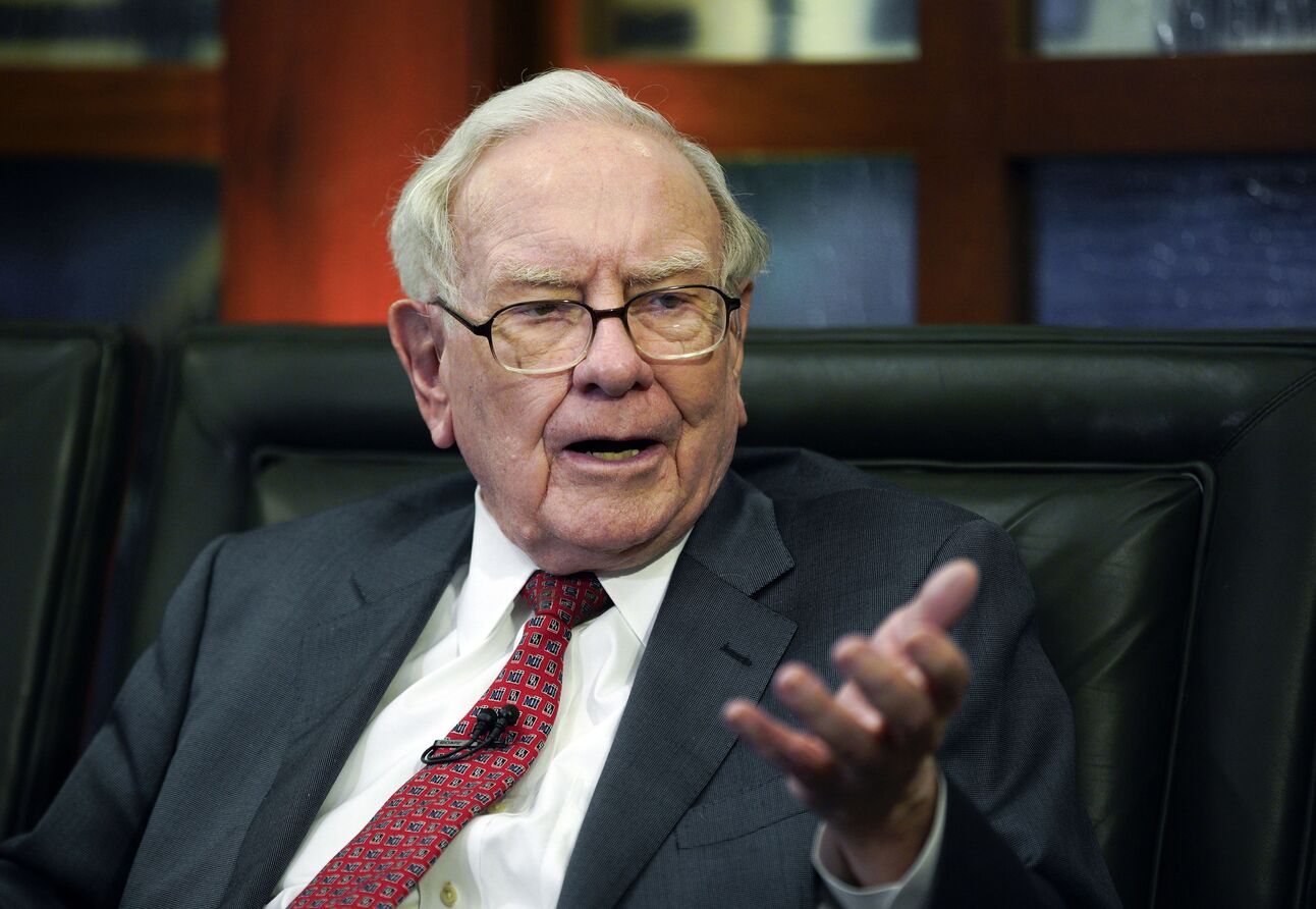 Warren Buffett's New Annual Letter + Dividend Raises + My New Buy