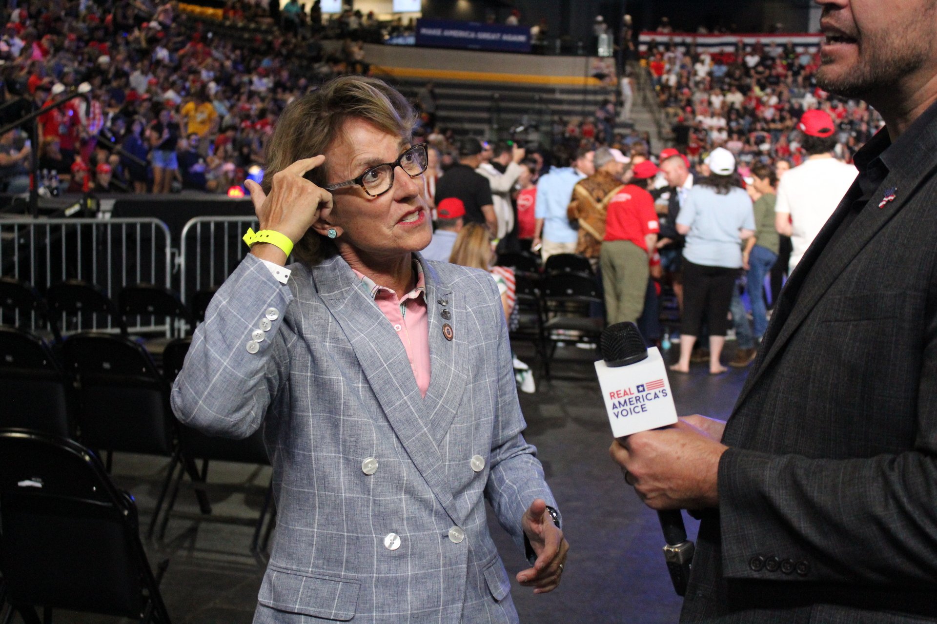 Republicans take on the cops