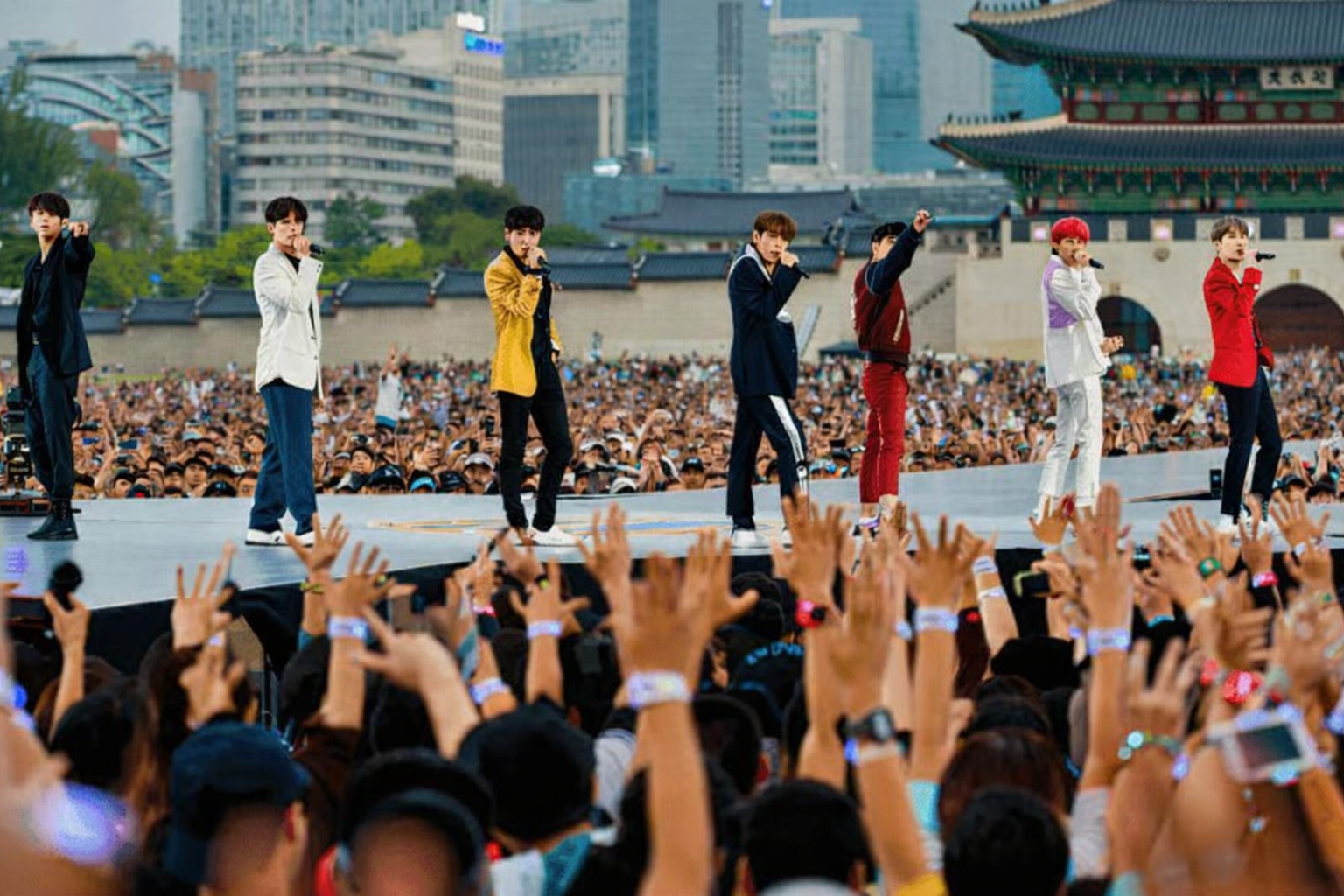 BTS 광화문 콘서트 앞두고 '팬덤 소비' 총동원 (26.03.12)