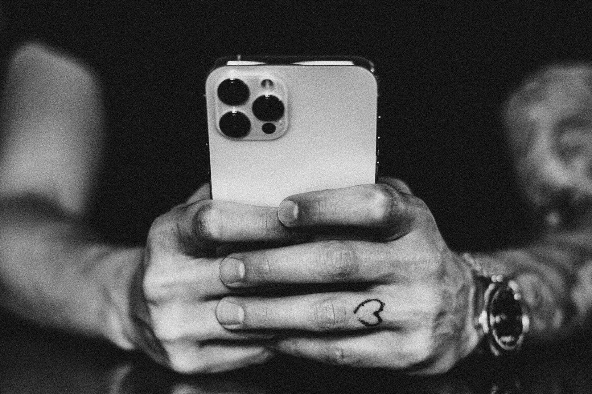 The Panic Between Texts