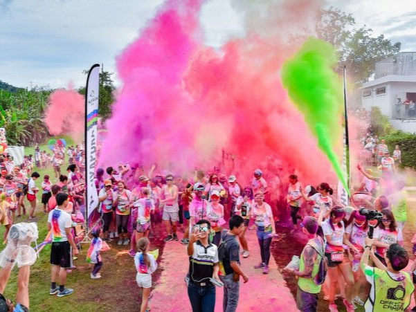 🌺 From Color Runs to Easter Brunch (and a visa alert)