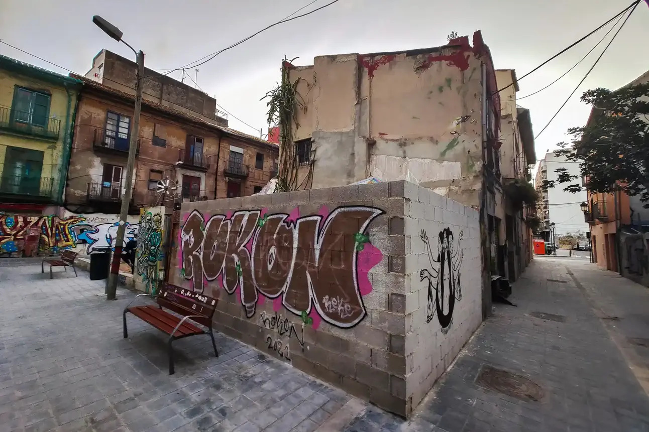 Two Districts North of Valencia