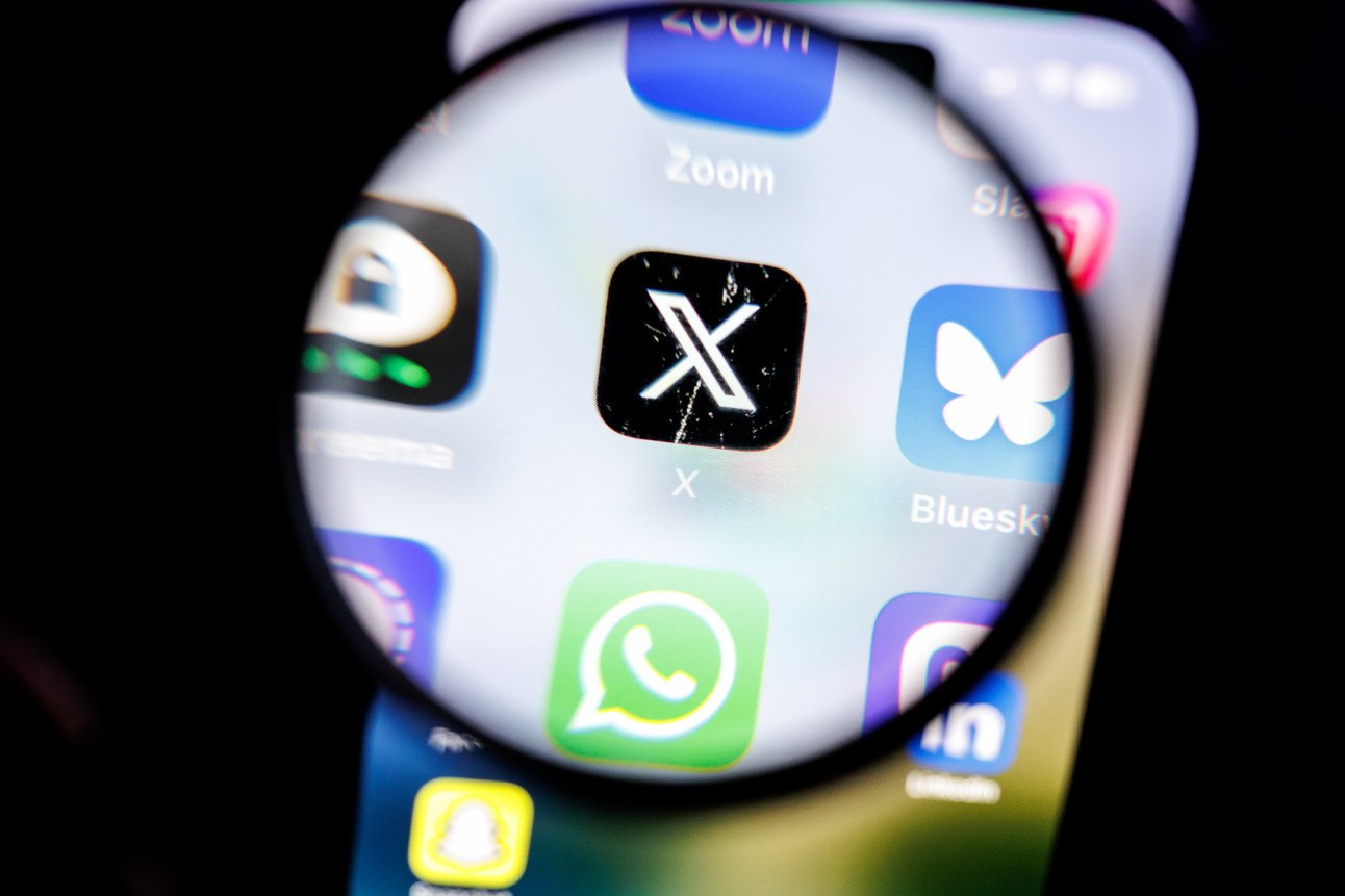 Is microblogging really dying?