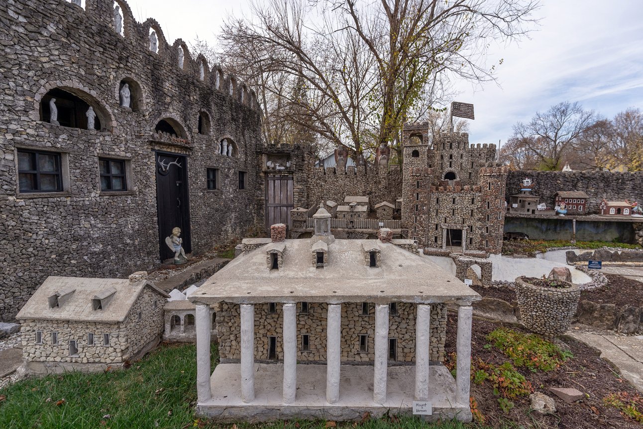 Hartman Rock Garden Roadside Attraction