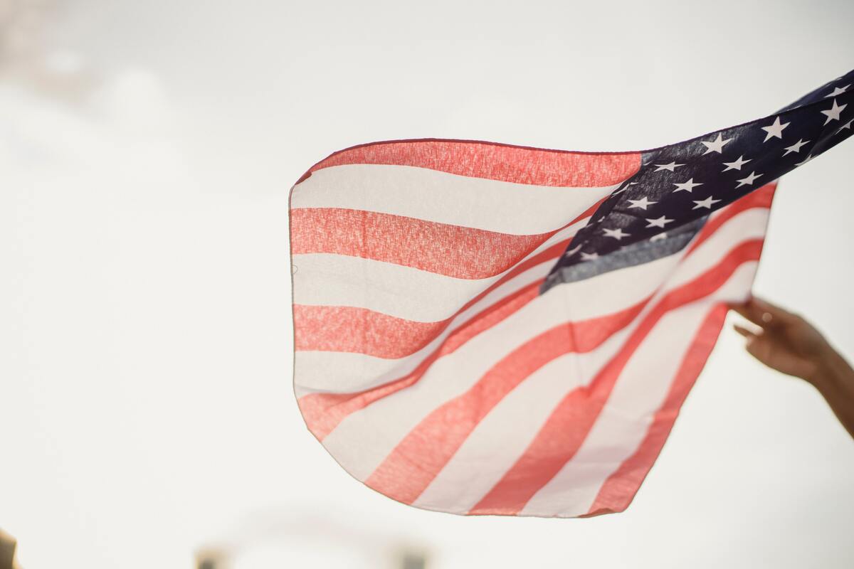 US Flag flapping