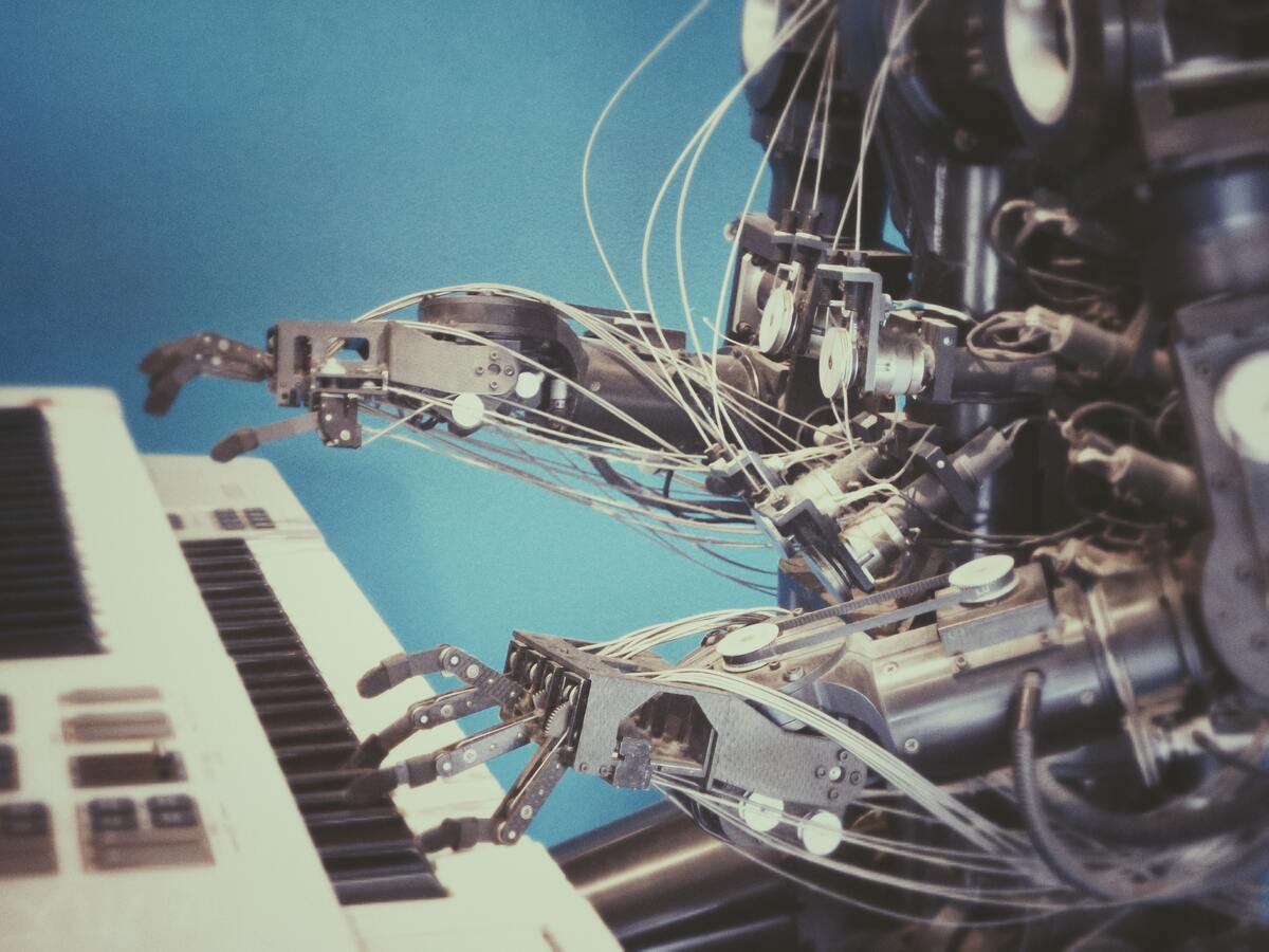 Robot playing keyboard