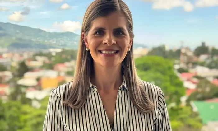 🪢 Laura Fernández quintuplica intención de voto de su aspirante más cercano, Berrocal rompe con el PLN y Francisco Nicolás renuncia a su inmunidad