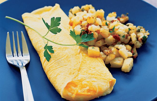 How to Make a Fluffy Cheese Omelet at Home