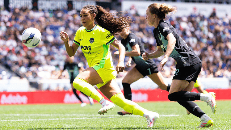 Tonight: Gotham battles Washington for the 2025 NWSL Trophy