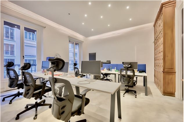 ✨ 140 m2 de bureaux à louer au cœur du 10e, à deux pas de la Gare de l’Est
