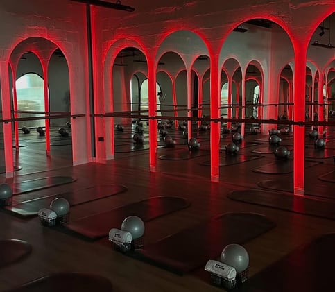 🛁 Hot baths, 🍵 sober socials & 🤖 why AI can’t fake it