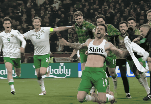 Troy Meets World 🌍⚽️