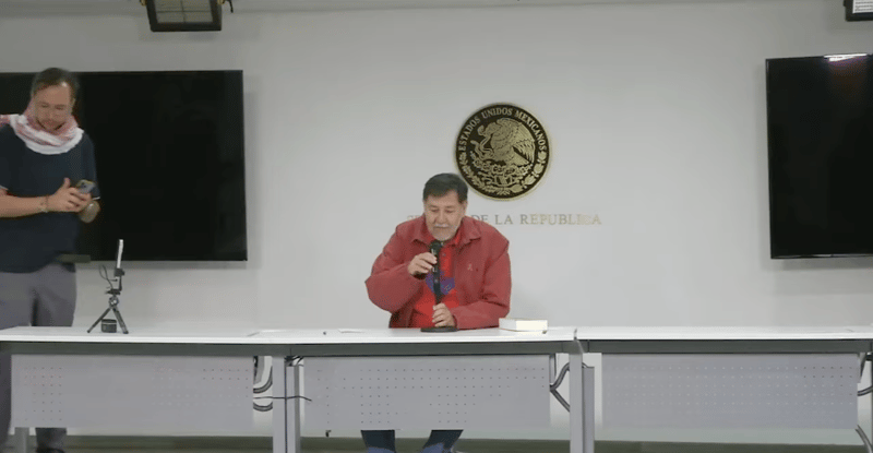 ¿Conferencia sin público? Noroña se queda solo