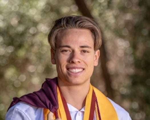 How Skylar used social media to get the first 100 users for his relationship app