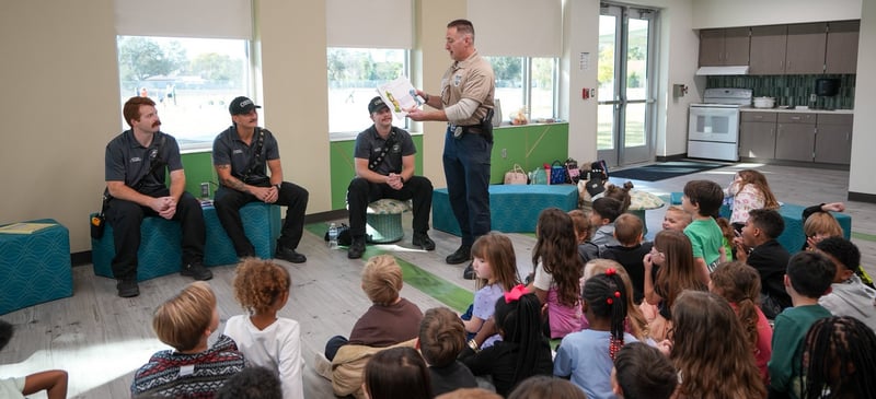 ⭐Cops Are Reading, Chaos On The Field, Ferns Are Freezing, Marineland Update