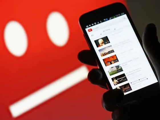 Cómo reproducir videos de YouTube en segundo plano en Android