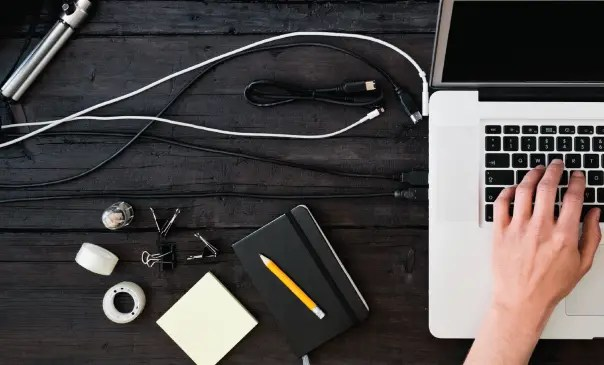 Facebook lanza cursos online gratuitos para periodistas