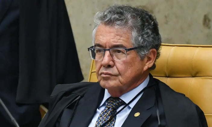  😵 supremo em crise existencial