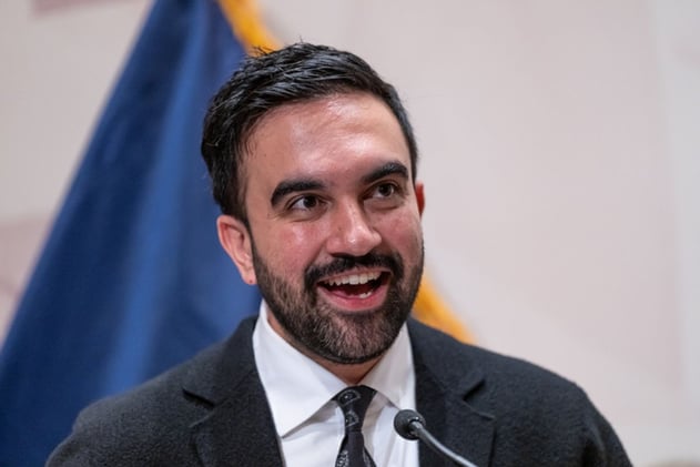 Mamdani rumors, White House flag controversy & Trump-Clinton photo