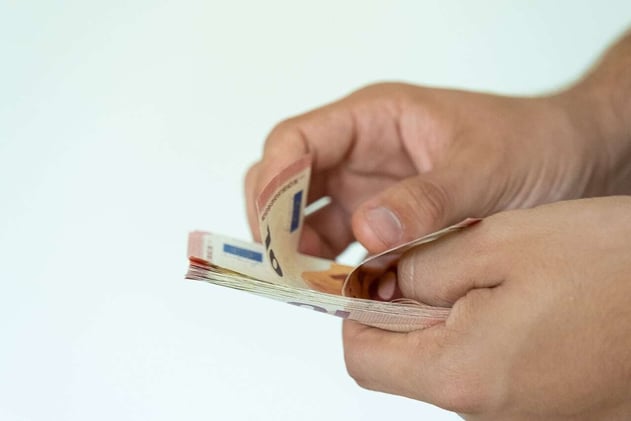 6 Quick Ways to Make Money During Difficult Times