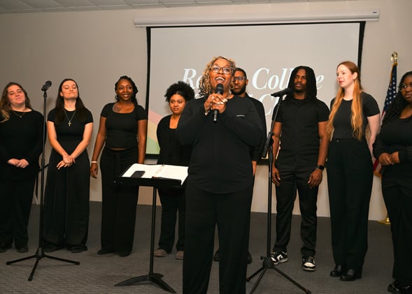 City honors Apopka legends, influence accusations fly in mayoral race