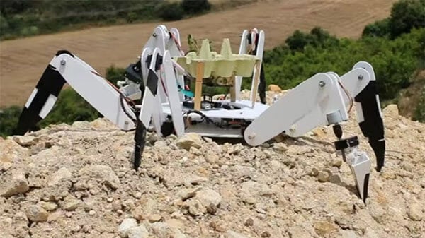 Robotic AI-powered spiders might help save the planet
