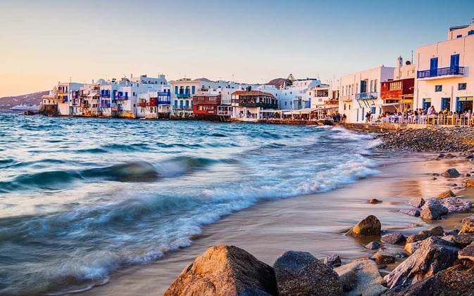 🌅 Greece in Fall Offers Tranquil Luxury Under Gold Light