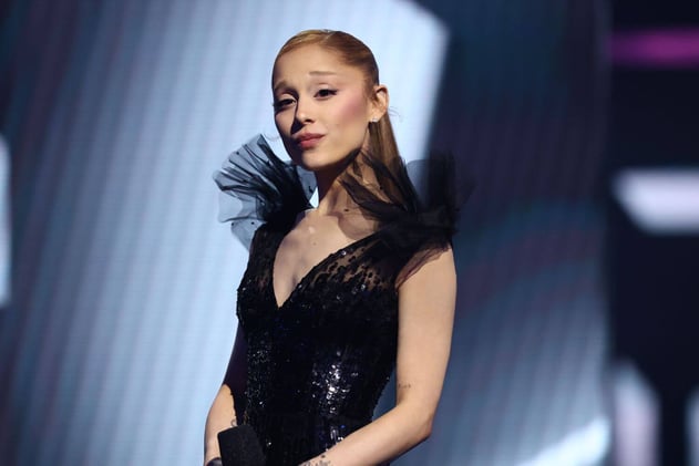 Ariana Grande Mocks Trump Voters in Snarky Instagram Rant