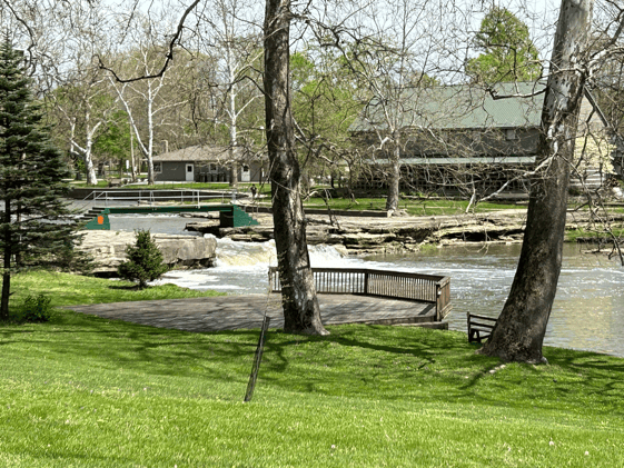 🏕Outdoor Paradise at Mystic Waters & Falls Park