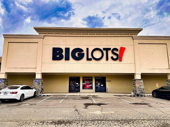 Big Lots Closing For Good, Wildfire Erupts Near Palomar Mountain