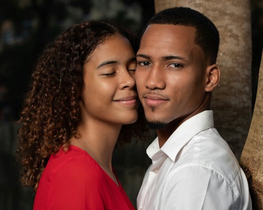 4 Reasons You Keep Attracting Emotionally Unavailable People