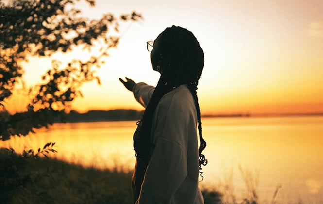 Ten Looks at Christ for Every One Look at Self