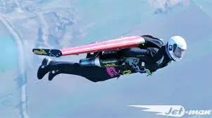 «Jetman», el hombre pájaro que vuela a 300 km por hora