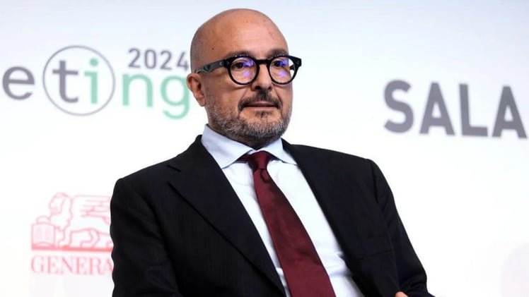 🇮🇹 Ex-Lover Hired, Minister Fired! 