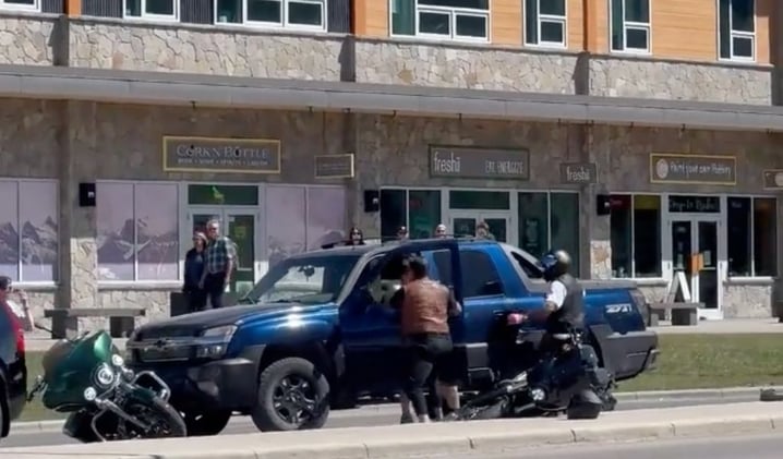 Road Rage Confrontation Involving Pickup Truck, Motorcycles Under Investigation in Canmore