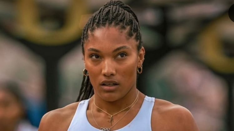 Tara Misses the Worlds Spotlight 