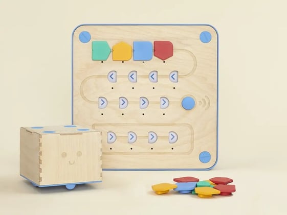 Cubetto, un juguete robot que enseña programación para niños