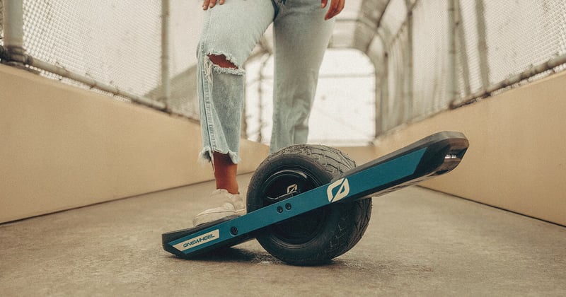 🟡 SEO 工具地圖、SEO 起手式:使用 Ahrefs MCP 跑完關鍵字規劃與競品分析、Photoshop 網頁版免費使用 6 個月、Onewheel 電動個人移動品牌電商 Shopify App 案例拆解