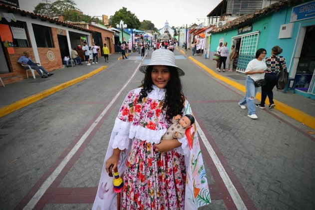 Trump hace arrumacos a Delcy... horas antes de recibir hoy a MCM 🤯