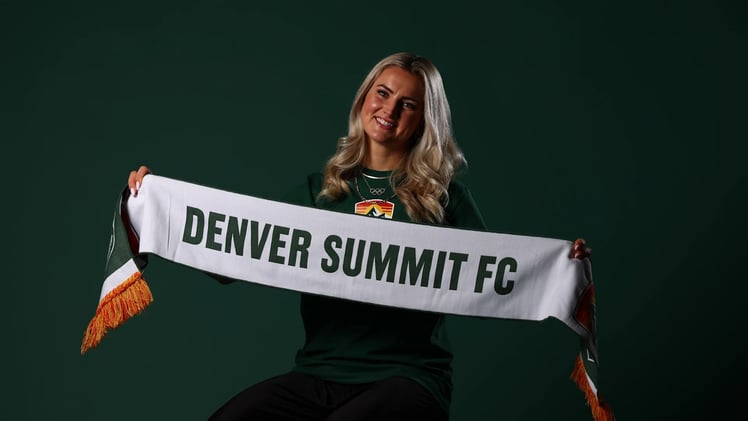 USWNT Captain Comes Home