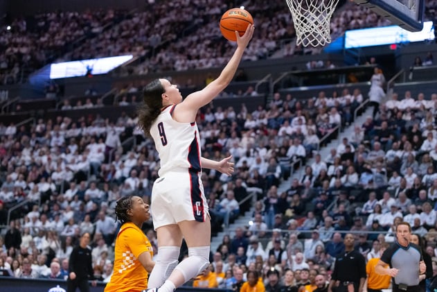 How UConn pulled away for historic victory over Tennessee