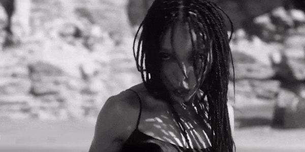 🎵 FKA Twigs In The Wake Of “Eusexua”